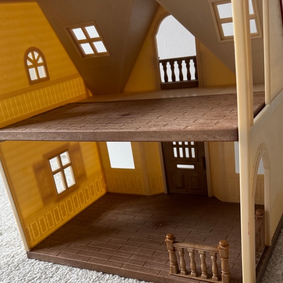 Calico Critters Red Roof Home Doll House - Picture 14 of 16